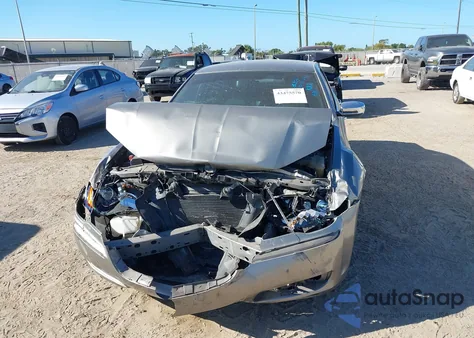 2014 Chrysler 300 z USA, uszkodzony, nr VIN 2C3CCAAG7EH327203
